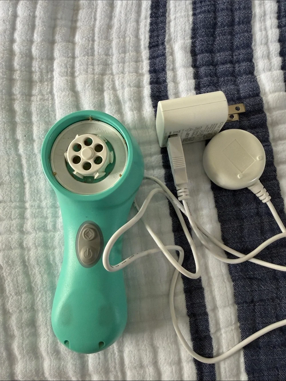 Clarisonic MIA 2 makeup remover face cleaner
